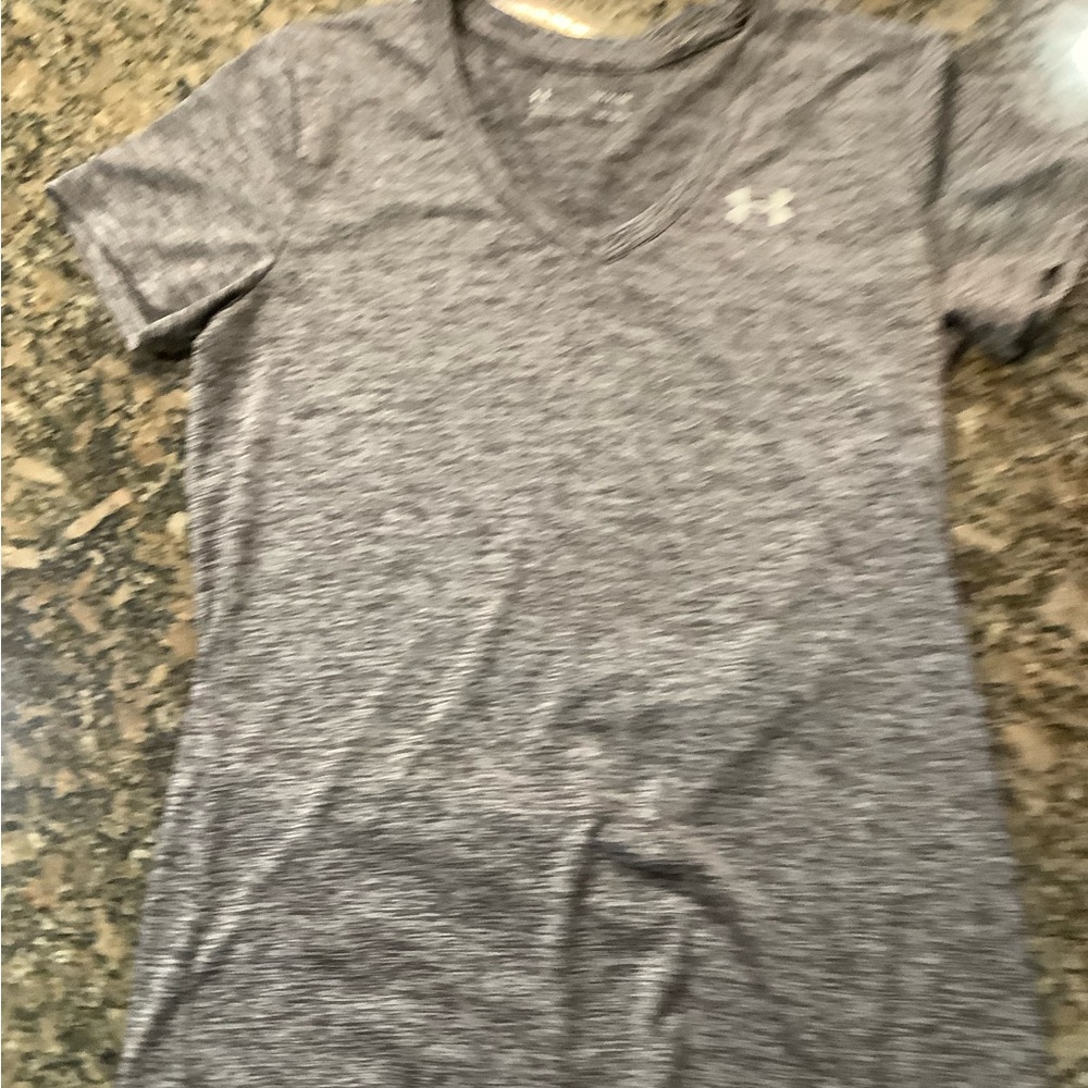 Under Armour Women's Gray V-Neck Top